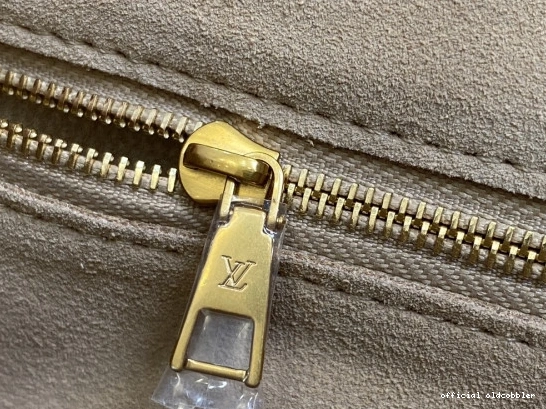Official oldcobbler Soft LOUIS VUITTON Twist-27*19*9CM 0807